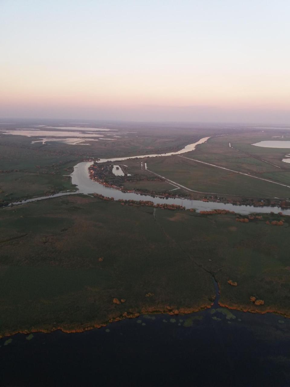 Pensiunea Mila 23 Mila Douăzeci şi Trei Exterior foto