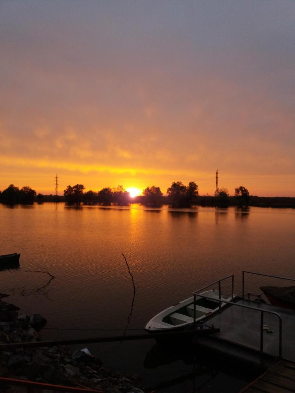 Pensiunea Mila 23 Mila Douăzeci şi Trei Exterior foto